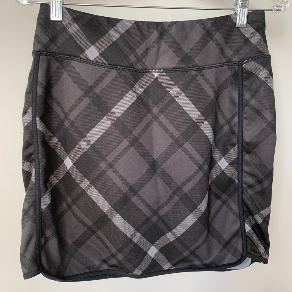 Athleta Gray/Black Plaid Fleece-Lined Skirt Size Small Tall